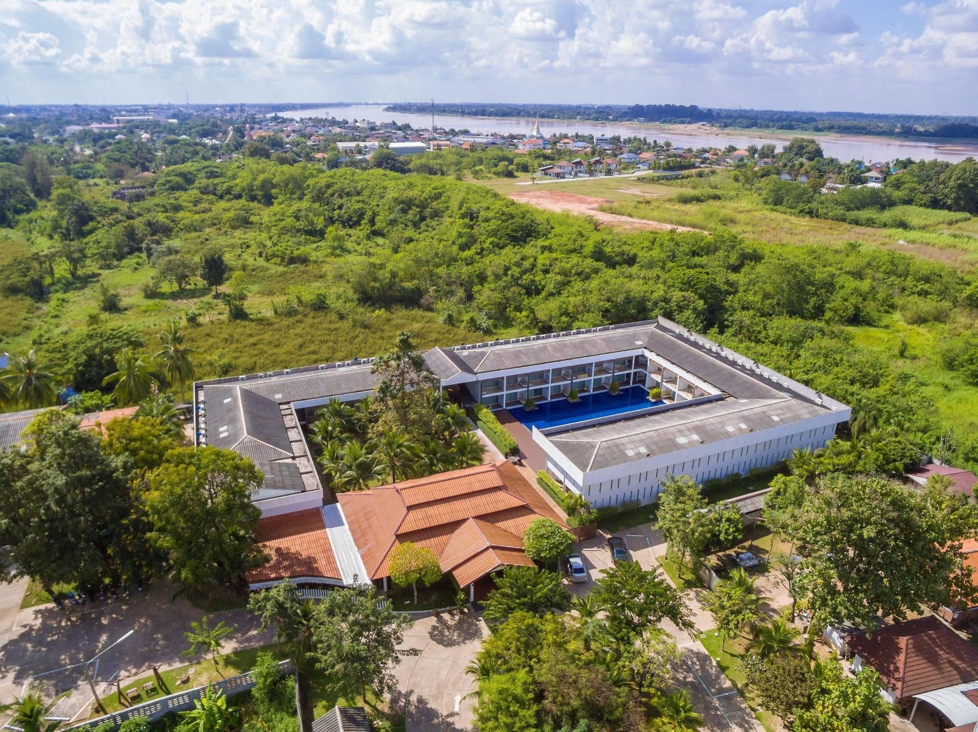 Vana Wellness Resort Nong Khai Ngoại thất bức ảnh